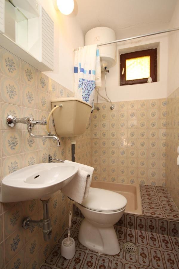 Apartments By The Sea Basina, Hvar - 8749 Vrbanj ภายนอก รูปภาพ